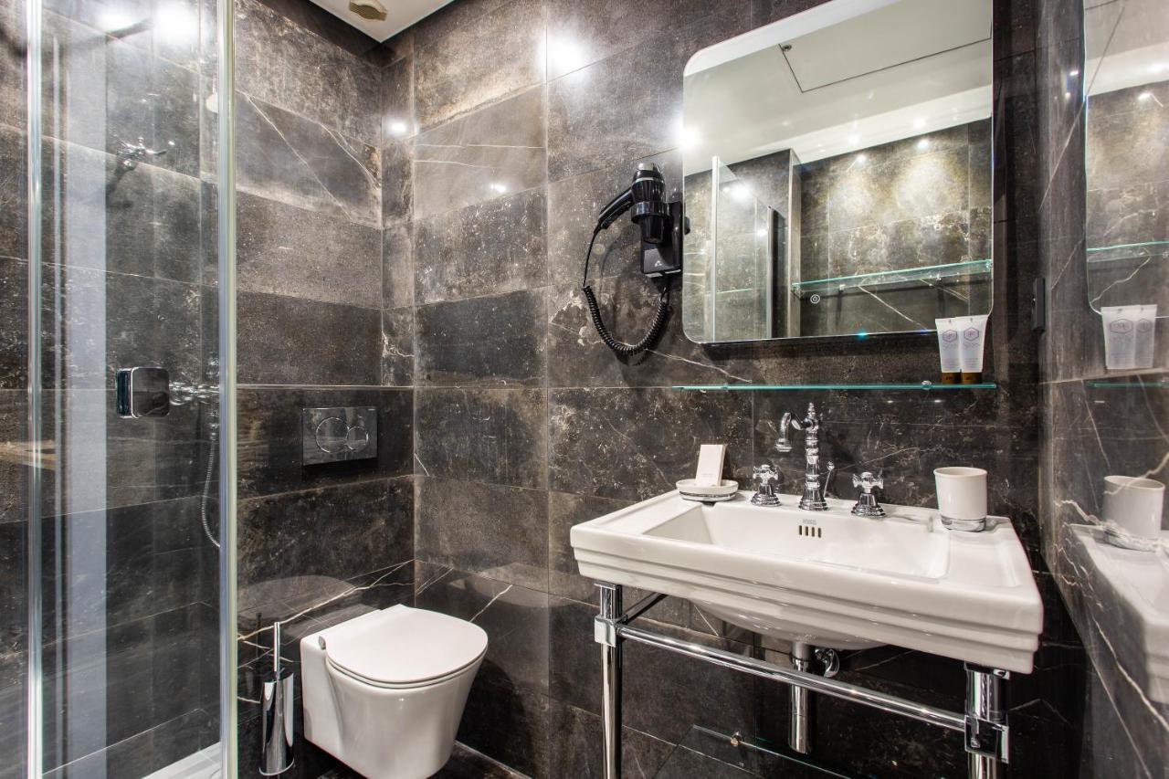 Modern For 4 People - Arc De Triomphe Appartement